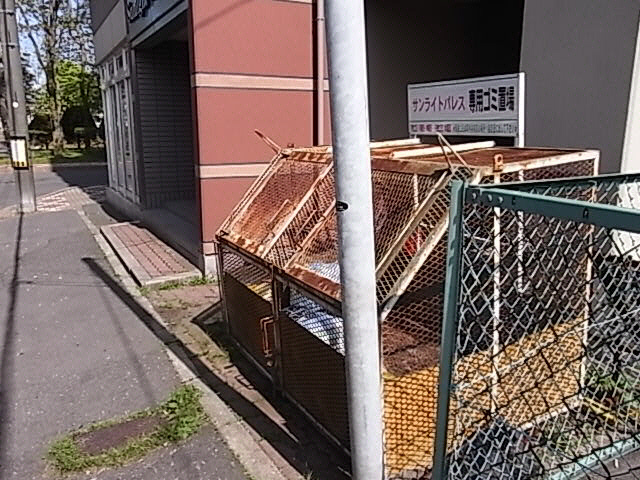 サンライトパレスのエントランス