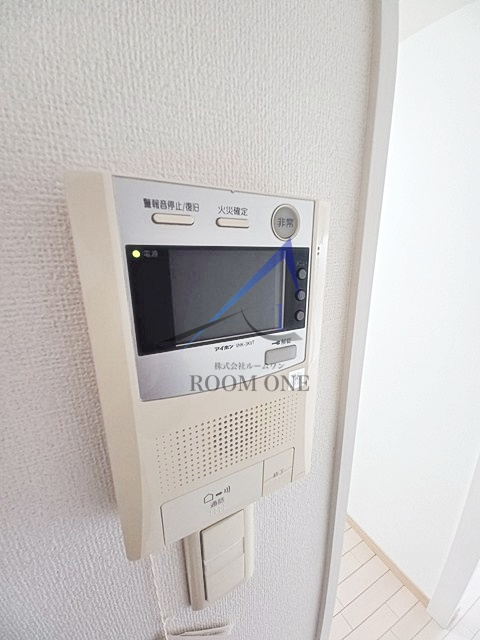 ティアラのセキュリティ|モニター付きインターホンです。