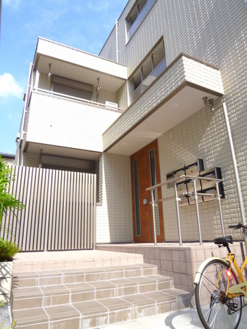 ラティフォリア市ヶ谷のエントランス|★エントランス★