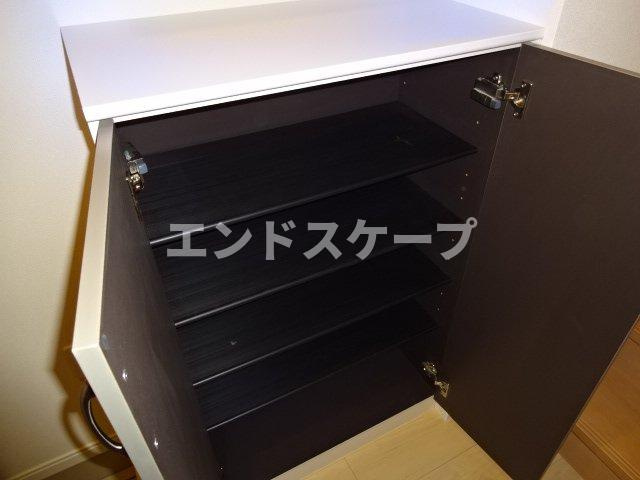 レフィナードの収納|下駄箱
高崎、前橋のお部屋探しはエンドスケープまで！お客様の理想お聞かせ下さい♪