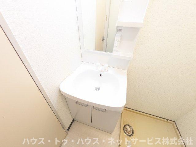 メゾン柏ウエストB棟の独立洗面台