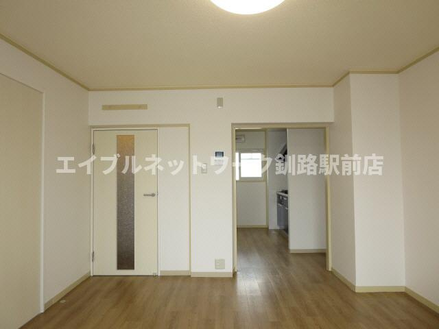 釧路市堀川町の賃貸マンションの内装