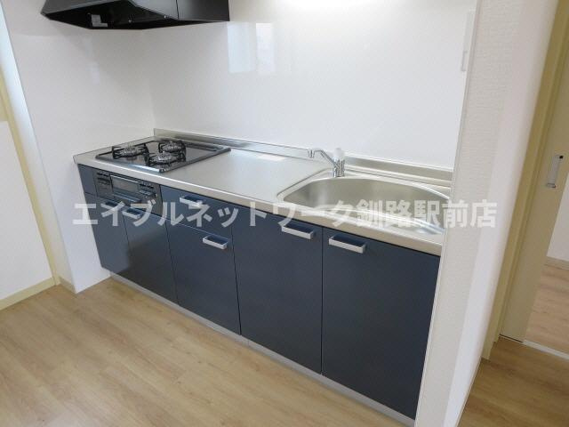 釧路市堀川町の賃貸マンションのキッチン