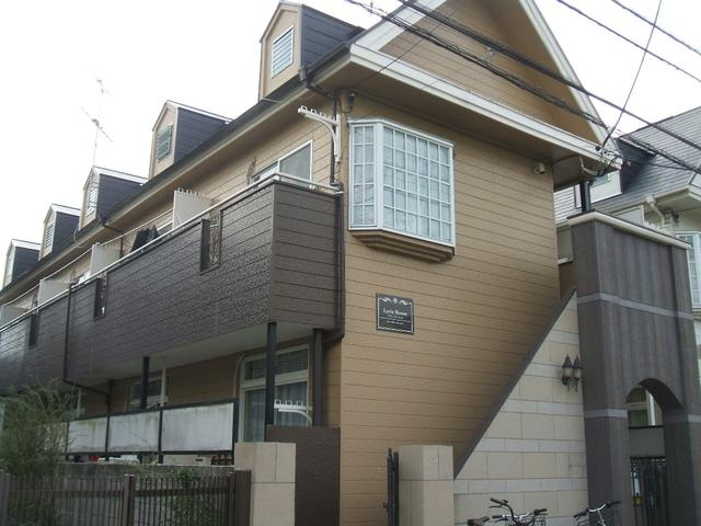 リリックハウスの外観