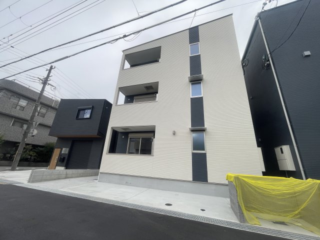 ザカラー東本町B棟