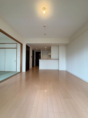 レジディア東松戸の居間・リビング