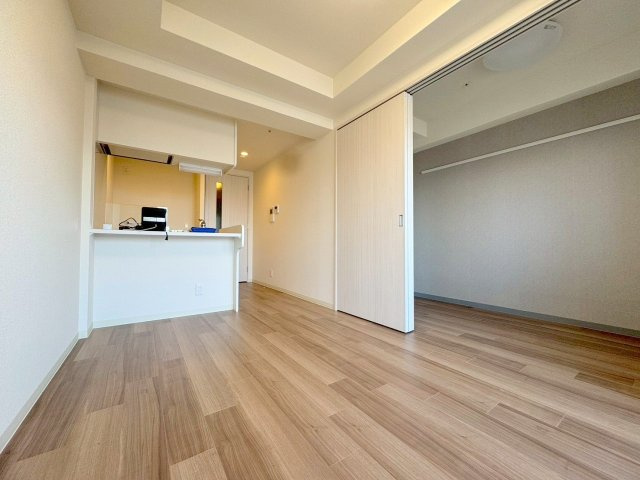 プレサンス新大阪ジェイズの居間・リビング