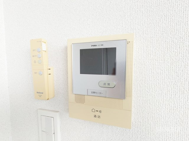 ＴＣＲＥ王子のセキュリティ|モニター付きインターホンです☆
