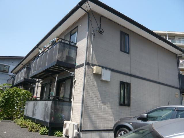 シャルマン栄の外観
