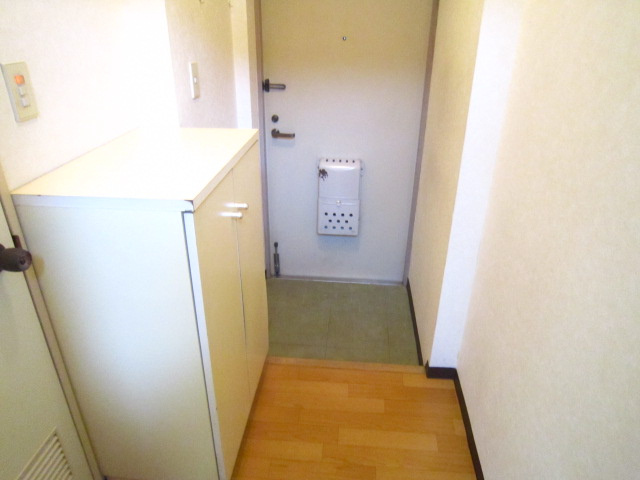 パール白山の玄関