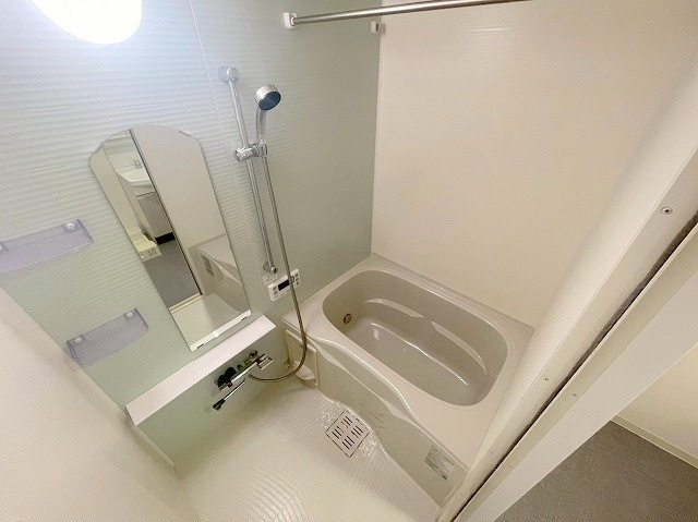 プレサンス新大阪ジェイズの浴室