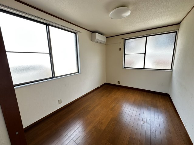【居間・リビング】 | コーポ山口 | 1階のお部屋の写真です。ご参考下さい。
