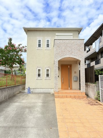 有野中町３丁目一戸建の外観|落ち着いた雰囲気の外観です