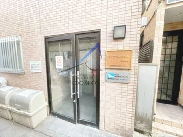 ダイヤモンドビル高田馬場のエントランス|エントランスです。