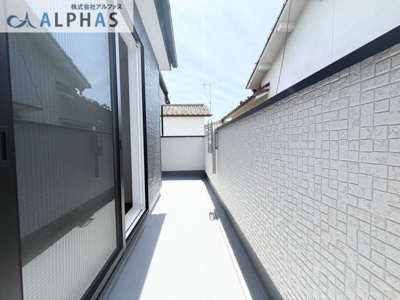 【内観：施工例】 | 加古川市平岡町一色　新築戸建 | ◆バルコニ◆
※同社施工例