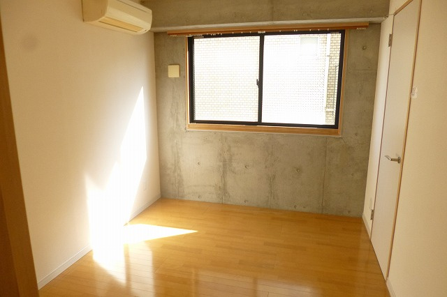 SUNNY SIDE KIBの寝室