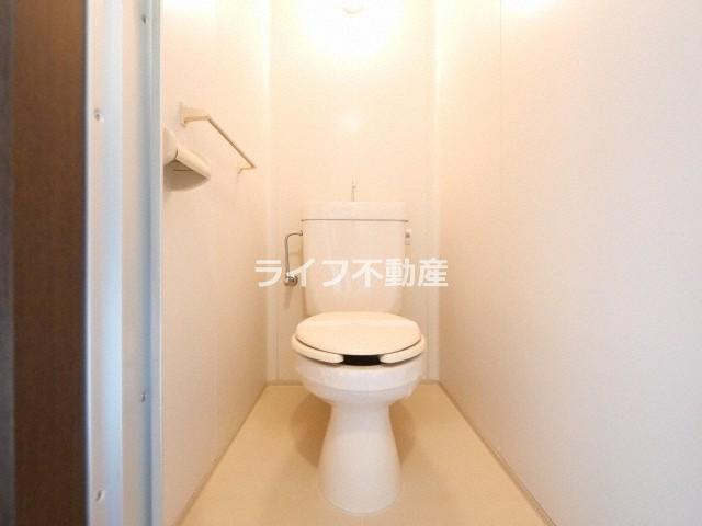 インターナショナル玉造のトイレ|シンプルで使いやすいトイレです