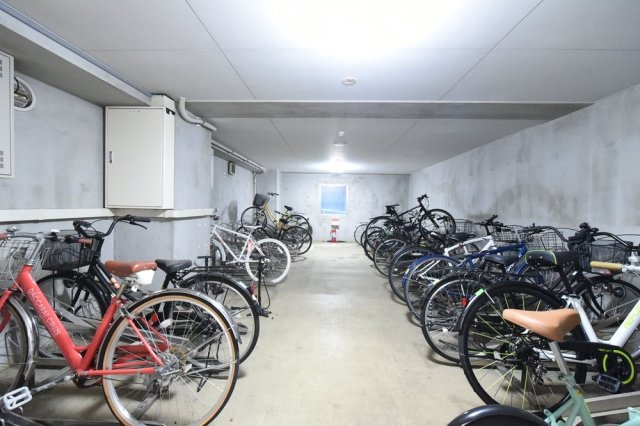 スカイコート早稲田壱番館のその他共用部分|駐輪場