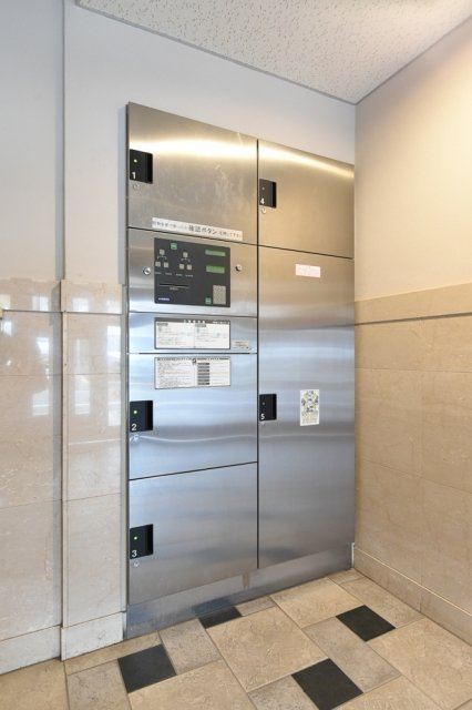 ミリオンガーデン小石川のその他共用部分|宅配BOX