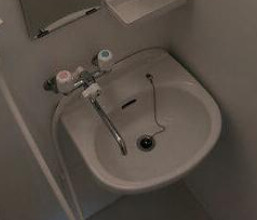 リムズコート南千住の洗面所