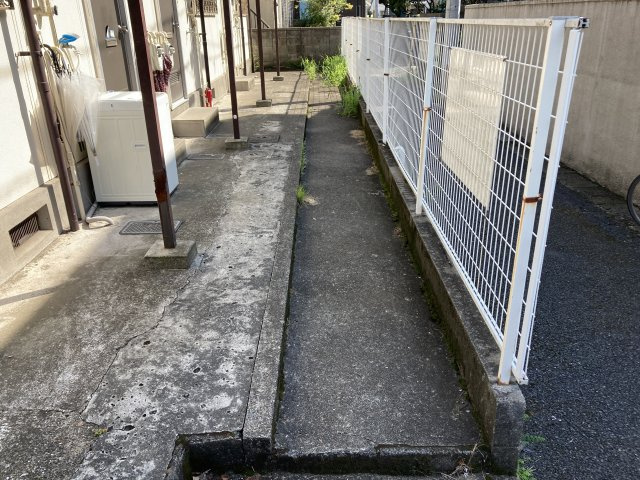 ハイツニシムラのエントランス