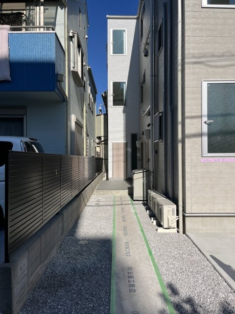 レジデンス梅島のエントランス