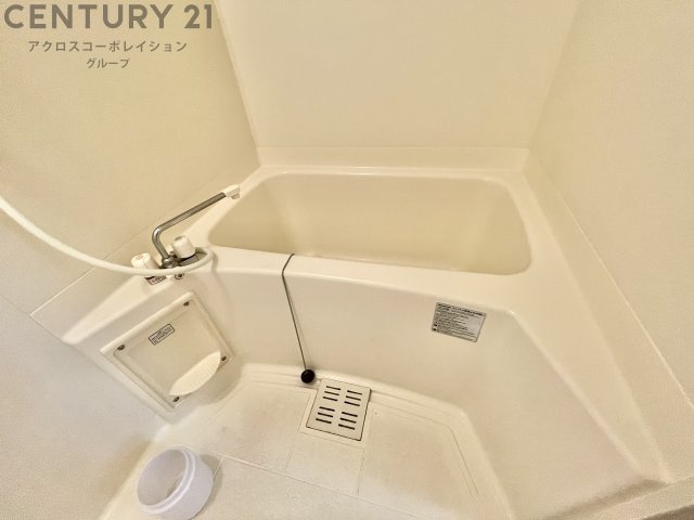 シンプルで機能的なユニットバスです