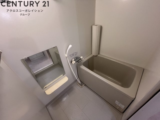 シンプルで機能的なユニットバスです