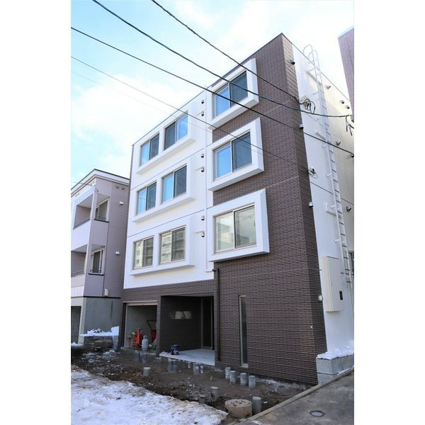 MKR.BLD(エムケイアールビル)の画像