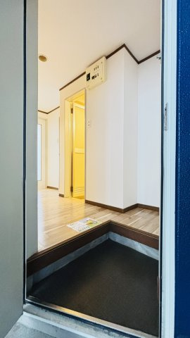 グランパレ二日市の玄関|別号室タイプ