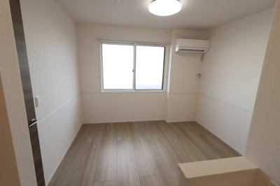 【寝室】 | サンセール問屋町