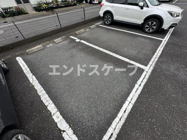 コムフォートワンの駐車場|高崎、前橋のお部屋探しはエンドスケープまで！お客様の理想お聞かせ下さい♪