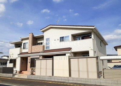 【外観】 | ファミーユ　川南 | ２０２０年築のアパートです。