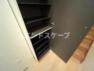 仮）高崎市下小鳥町新築アパートの収納|下足入（イメージ）
高崎、前橋のお部屋探しはエンドスケープまで！お客様の理想お聞かせ下さい♪