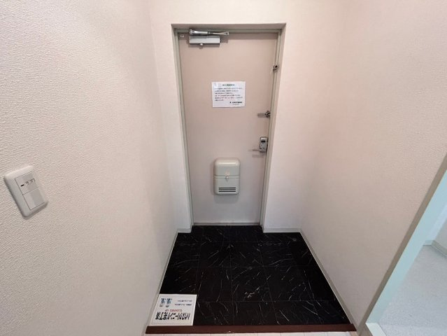 クレール豊中曽根の玄関