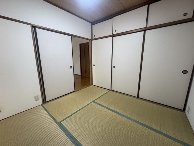 チサンマンション第1江坂の和室