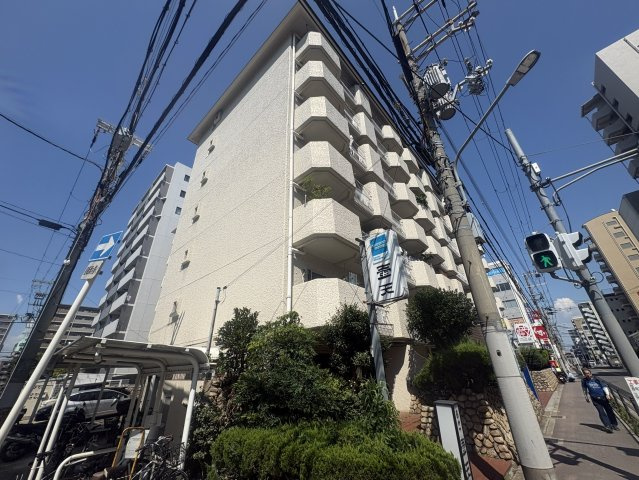 チサンマンション第1江坂の外観