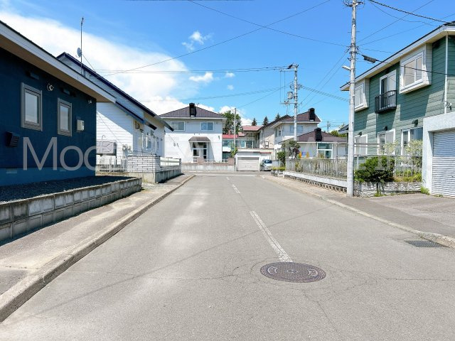 【前面道路含む現地写真】 | 北見市田端町中古住宅