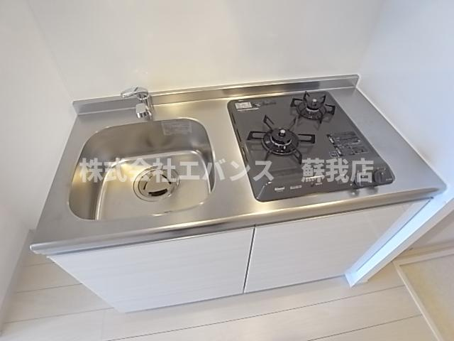 【キッチン】 | リブリ・千葉寺 | 使いやすい二口コンロ付キッチンです