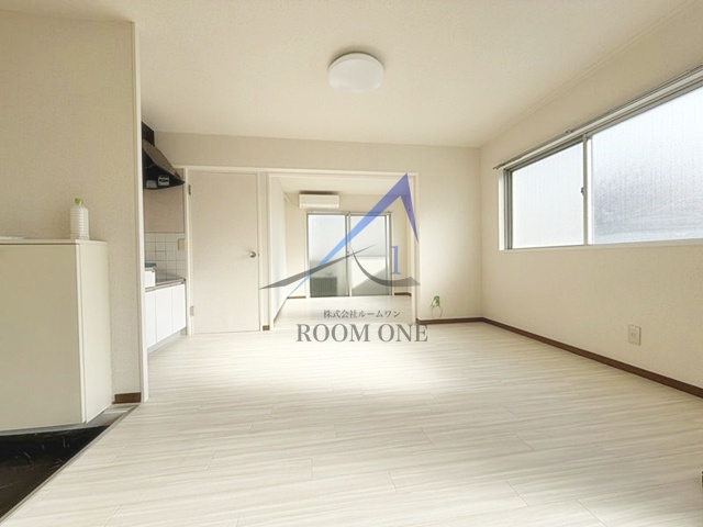 オクトメゾン雪ヶ谷の居間・リビング|洋室のお部屋です。