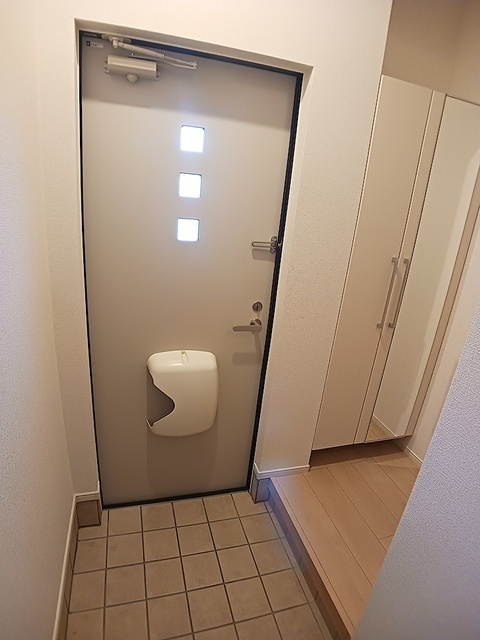 ドエル観音寺　Ｃの玄関