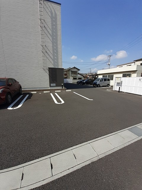 イースト　グレイス　Ａの駐車場