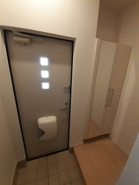 プラシードＮ　Ａの玄関