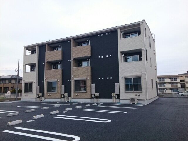 プラシードＮ　Ａの外観