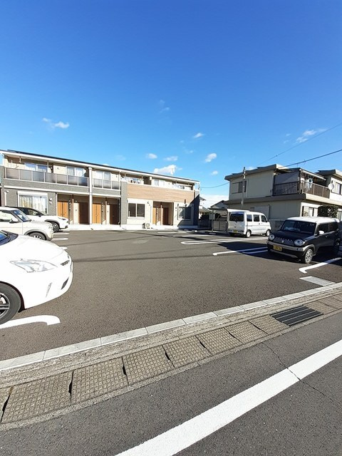 明日葉の駐車場