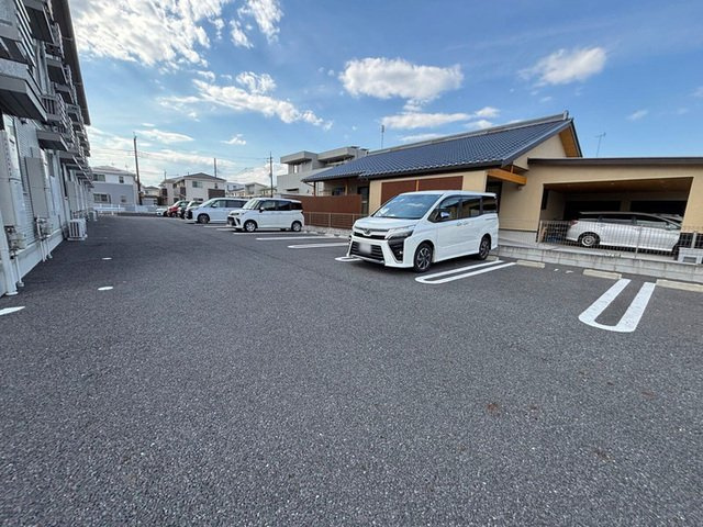 エステイトＺＥＮ　Ｃの駐車場|駐車場