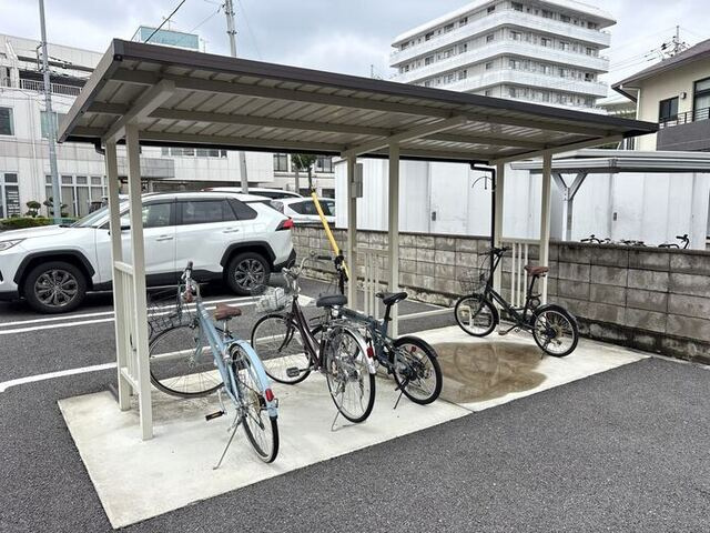 クレシェンテＨＲのその他|駐輪場