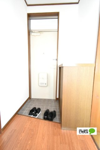 エトワール太田Bの玄関