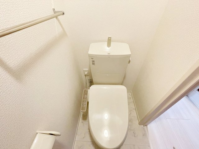 エクシブ高崎のトイレ|温水洗浄便座付きトイレです。