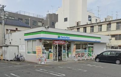ファミリーマート笠寺西門店 徒歩7分。 500m